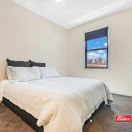 Old Port Townhouse Central To Everything Echuca Exterior foto